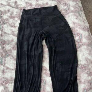 Black camo lululemon joggers